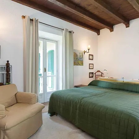 Charming 4 Bedroom With Garden And Pool
